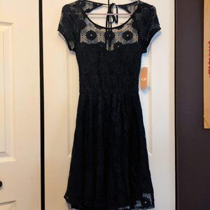 Open back, tie neck, lace, sweetheart, short sleeve, navy